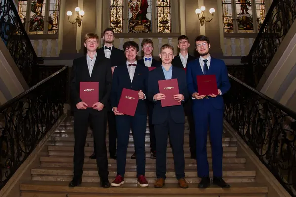 Předání maturitních vysvědčení, 5. 6. 2026