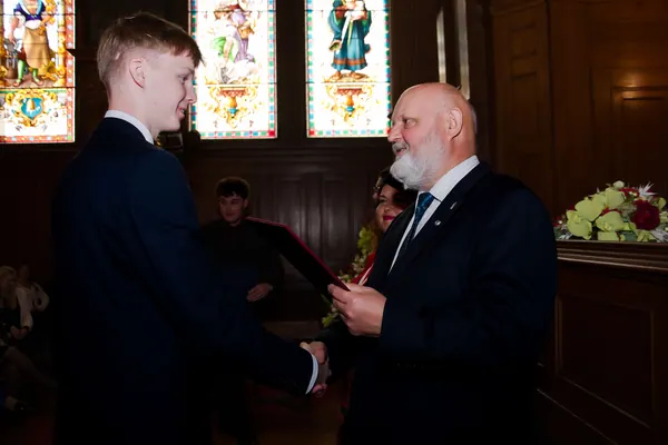 Předání maturitních vysvědčení, 12. 6. 2026