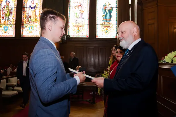 Předání maturitních vysvědčení, 12. 6. 2026