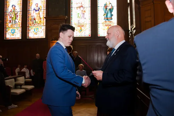 Předání maturitních vysvědčení, 12. 6. 2026