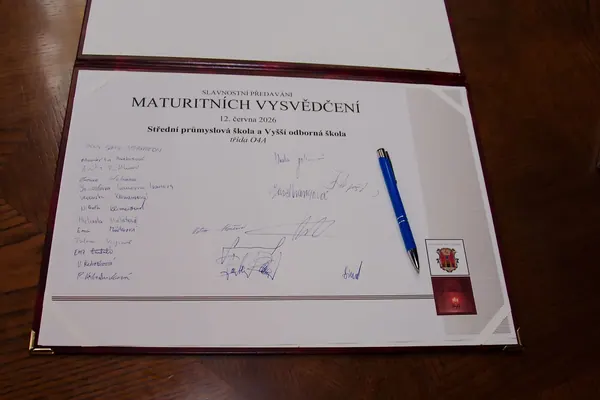 Předání maturitních vysvědčení, 12. 6. 2026