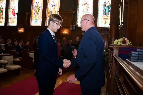 Předání maturitních vysvědčení, 12. 6. 2026
