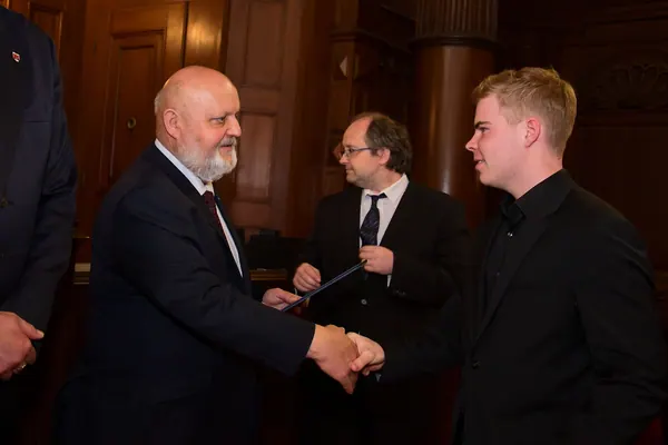 Předání maturitních vysvědčení, 5. 6. 2026