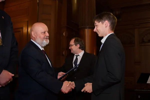 Předání maturitních vysvědčení, 5. 6. 2026