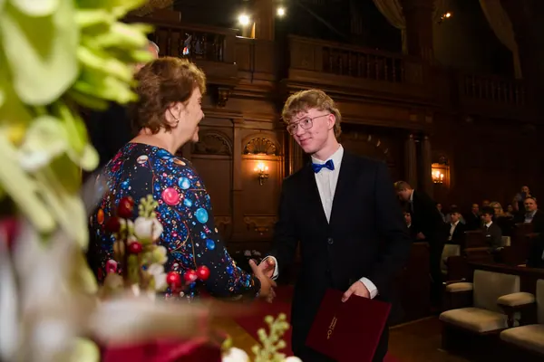 Předání maturitních vysvědčení, 5. 6. 2026