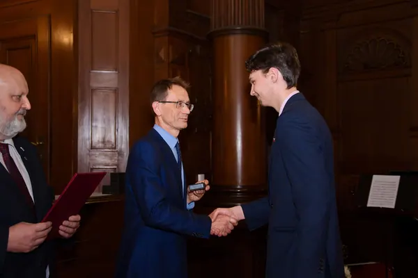 Předání maturitních vysvědčení, 5. 6. 2026