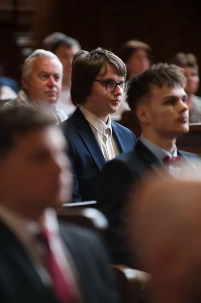 Předání maturitních vysvědčení, 12. 6. 2026