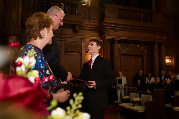 Předání maturitních vysvědčení, 5. 6. 2026