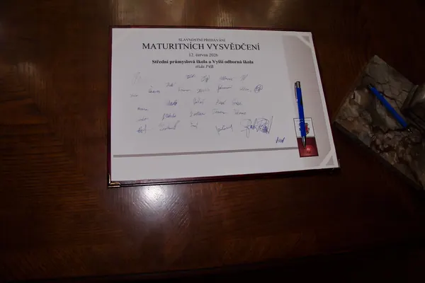 Předání maturitních vysvědčení, 12. 6. 2026