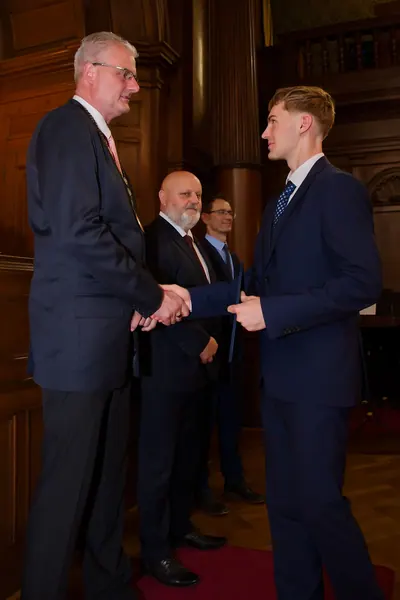 Předání maturitních vysvědčení, 5. 6. 2026
