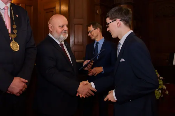 Předání maturitních vysvědčení, 5. 6. 2026