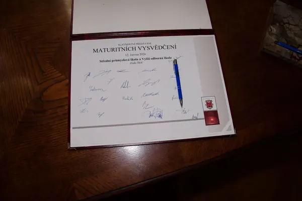 Předání maturitních vysvědčení, 12. 6. 2026