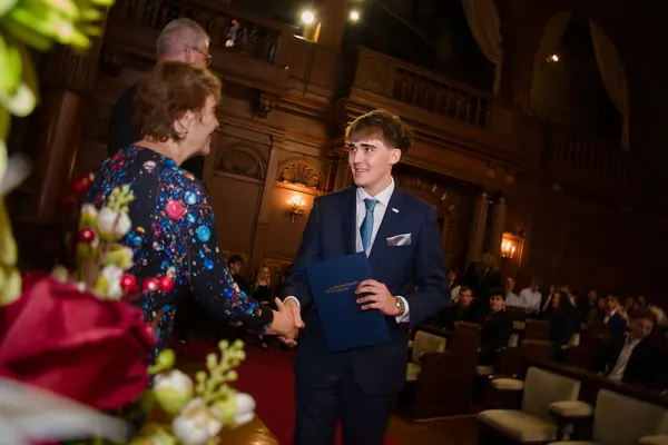 Předání maturitních vysvědčení, 5. 6. 2026