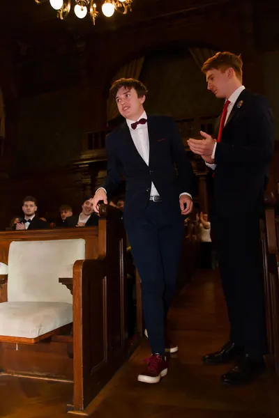 Předání maturitních vysvědčení, 5. 6. 2026